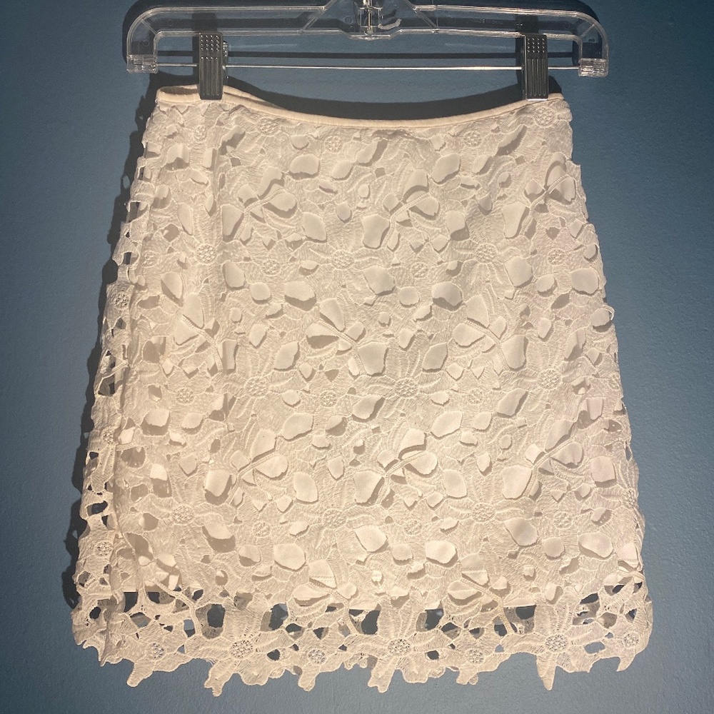 White skirt size 4